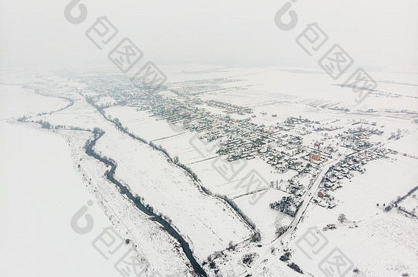 冬天景观前空中视图农村区域乌克兰