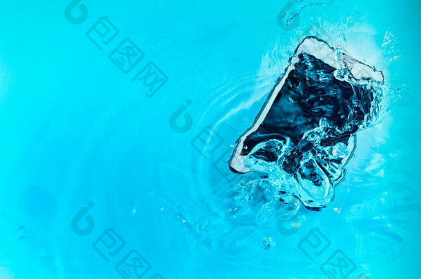 智能手机图标损害水耐药