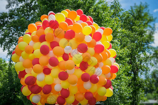 巨大的包气球气球金橙红色颜色聚会，派对生日庆祝活动节日概念