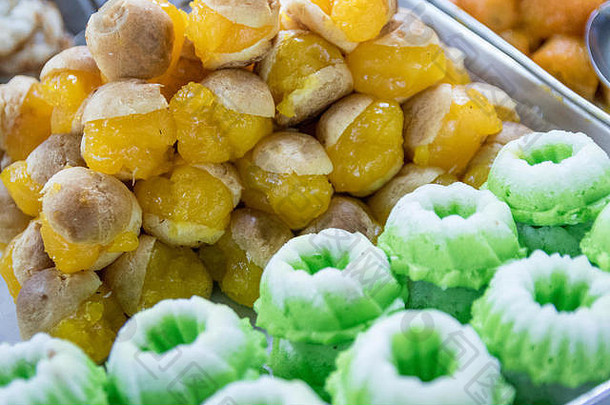 甜点出售晚上市场城市巴鲁马来西亚