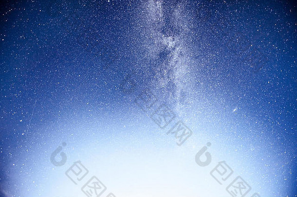 充满活力的晚上天空星星星云星系深天空天文照片