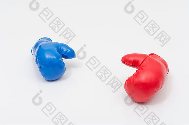 迷你红色的蓝色的拳击手套政治战斗自由保守的总统比赛左右政治贸易竞争交易拳