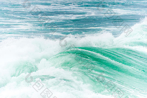 危险的<strong>冲浪</strong>条件勃朗特海滩悉尼新南威尔士州澳大利亚
