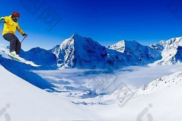 登山者边远地区滑雪休息雪脊滑雪板背包背景蓝色的天空闪亮的太阳奥特勒南蒂罗尔2015