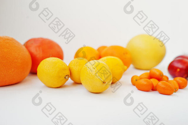类型柑橘类异国情调的<strong>水</strong>果金橘橙色柠檬血<strong>西西</strong>里橙色葡萄<strong>柚</strong>孤立的白色背景健康的吃