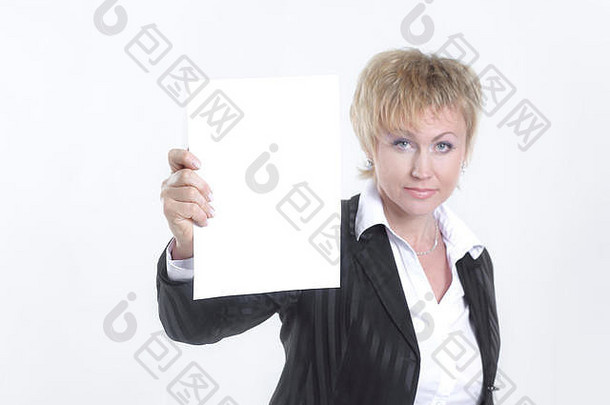 特写镜头自信业务女人显示空白表