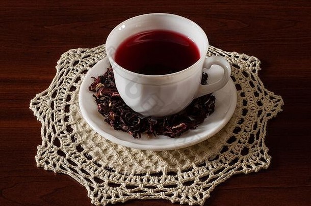 杯karkadeh红色的茶干花木表格