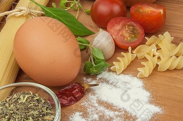 成分准备意大利面烹饪意大利面菜传统的菜意大利面健康的饮食餐