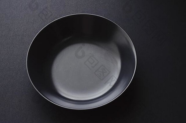空盘子黑色的背景溢价餐具假期晚餐<strong>简约</strong>设计饮食概念