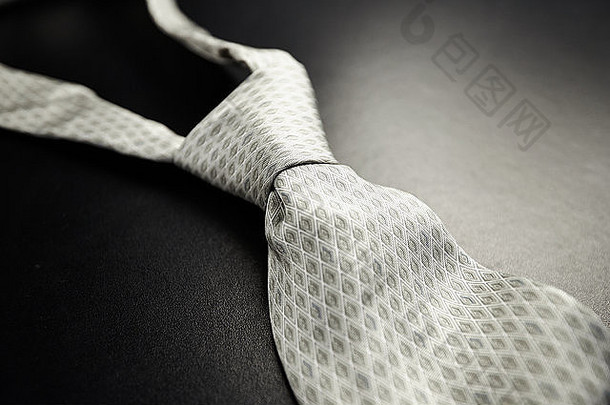 优雅的灰色的领带黑色的背景风格五十阴影灰色的软焦点