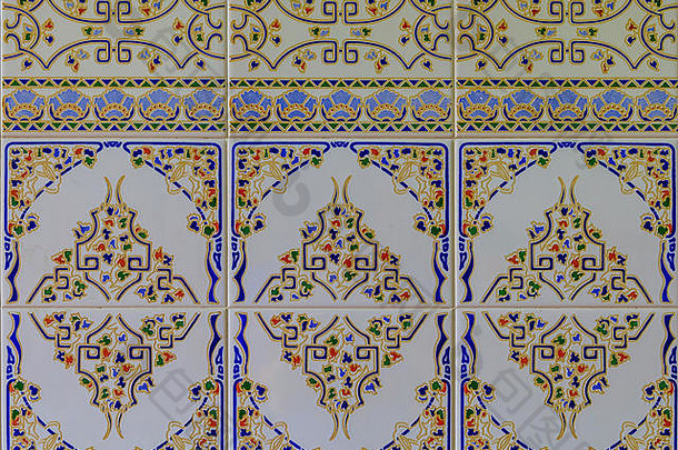 细节传统的华丽的葡萄牙语装饰阿祖莱霍瓷砖