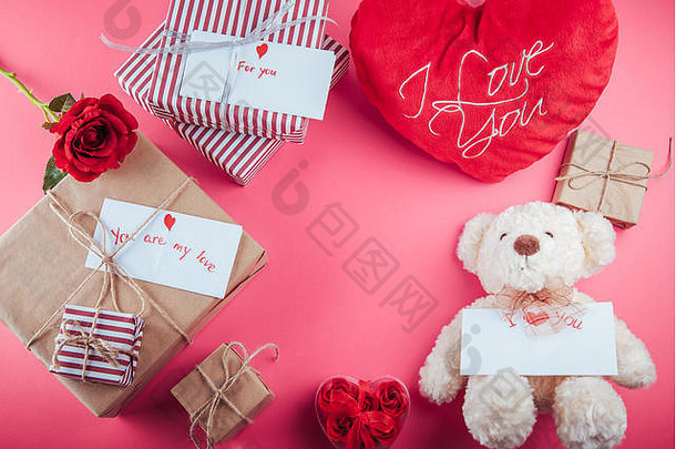 装饰泰迪熊礼物盒子情人节一天泰迪熊爱的心爱礼物盒子古董复古的浪漫的风格不寻常的有创意的