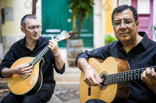 fado吉他手声葡萄牙语吉他Alfama里斯本葡萄牙