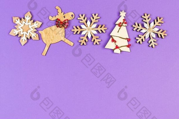 前视图圣诞节玩具装饰色彩斑斓的背景一年假期概念复制空间
