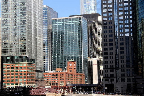 建筑芝加哥河包括里德默多克建筑