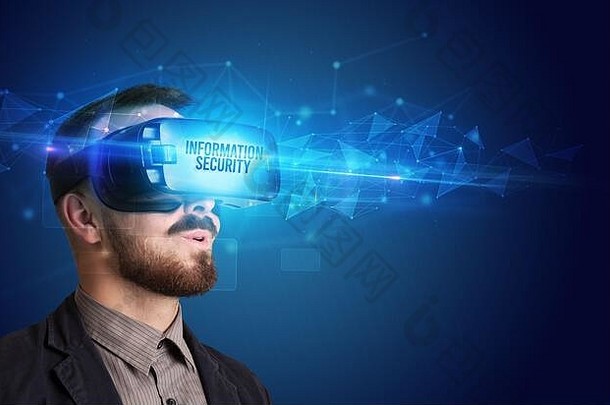 商人虚拟现实眼镜信息安全登记网络安全概念