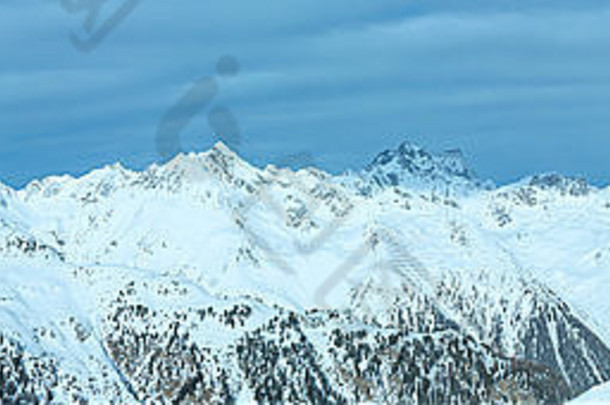 早....冬天silvretta阿尔卑斯山脉景观滑雪度假胜地蒂罗尔奥地利全景