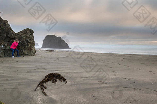 摄影师采取日落图片太平洋海洋加州