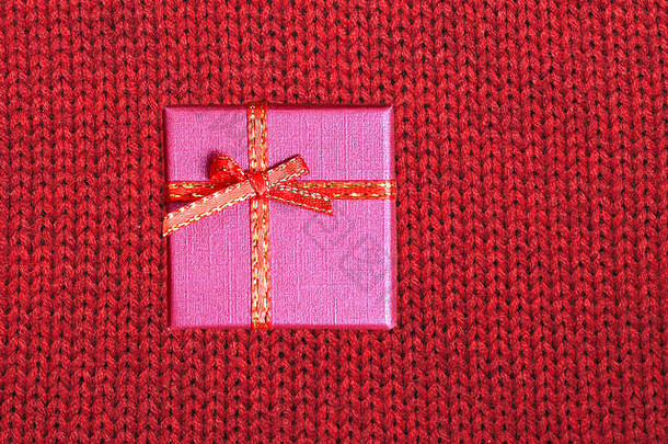 生活假期礼物小红色的颜色盒子覆盖丝带弓木背景前视图特写镜头