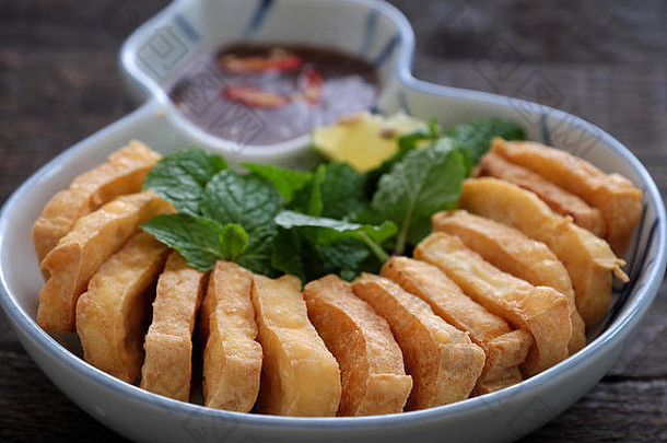 首页使食物家庭餐炸豆腐虾粘贴受欢迎的食物便宜的美味的越南