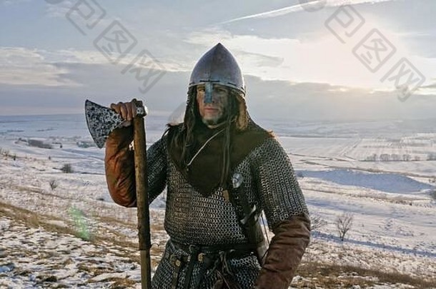 肖像中世纪的维京人战士护甲