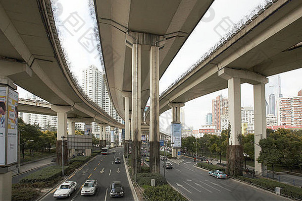混凝土天桥立交桥上海中国路十字路口