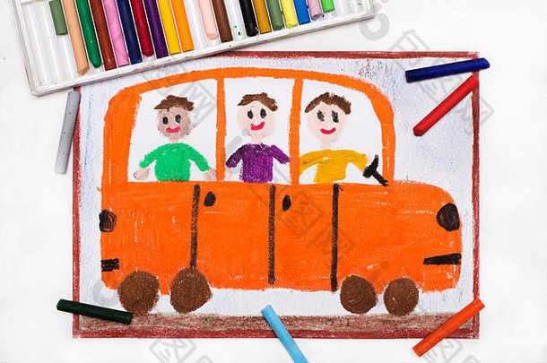 色彩斑斓的画公共汽车学校公共汽车快乐孩子们内部