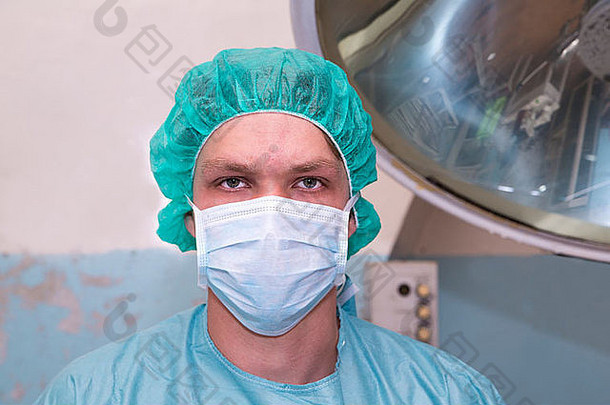 外科医生未来困难手术