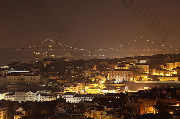城市里斯本晚上葡萄牙