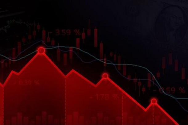 摘要金融图表下降趋势行图股票市场红色的蓝色的烛台
