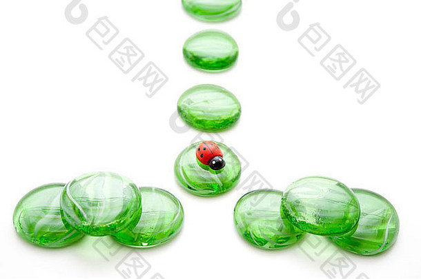 绿色玻璃石头甲虫
