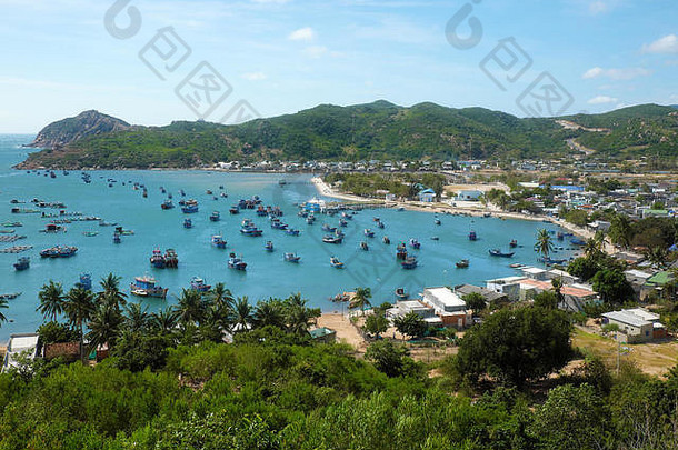 美丽的全景景观越南海滩荣湾安保砰集团船锚钓鱼村