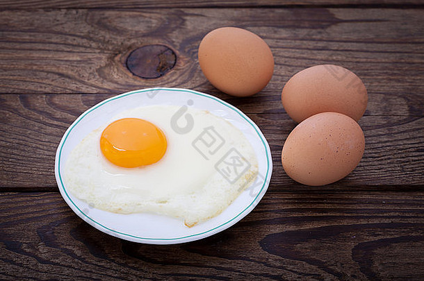 炸鸡蛋早餐本科木表格