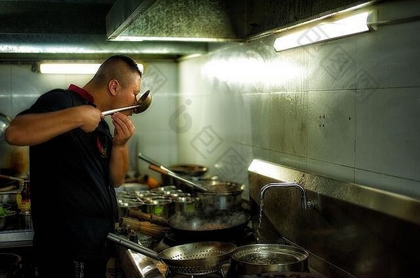 照片中国人烹饪口味煮熟的食物厨房