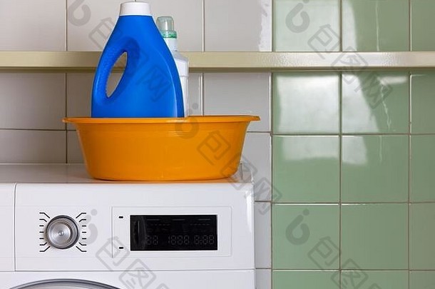 瓶液体洗衣洗涤剂内部洗碗前洗机洗衣房间