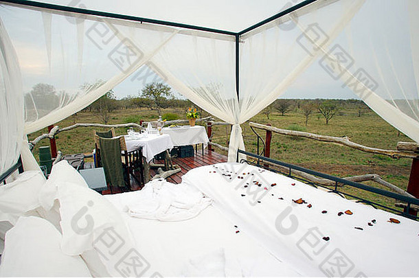 浪漫的床上集开放荒野关闭洛奇林波波河省南非洲