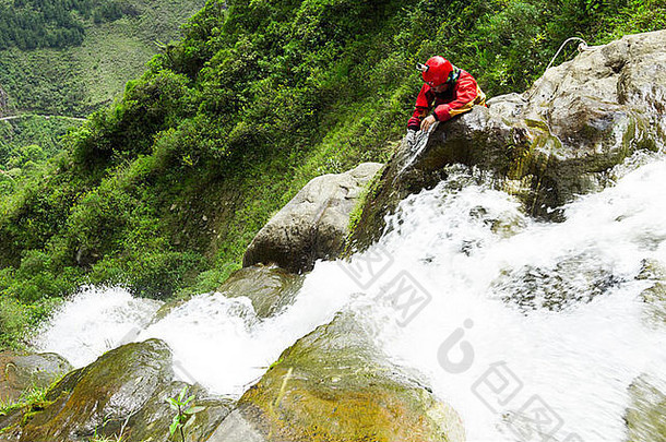 峡谷漂流教练开放新闻路线chamana瀑布洛斯水圣诞老人厄瓜多尔受欢迎的旅游目的地在此