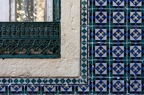 特写镜头窗口瓷砖细节街上地板上展Alfama里斯本葡萄牙