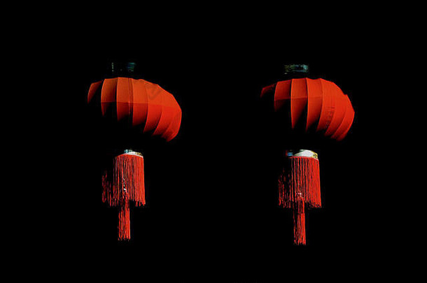 一对传统的红色的丝绸中国人挂灯笼深影子庆祝中国人<strong>中秋节</strong>日中国人一年