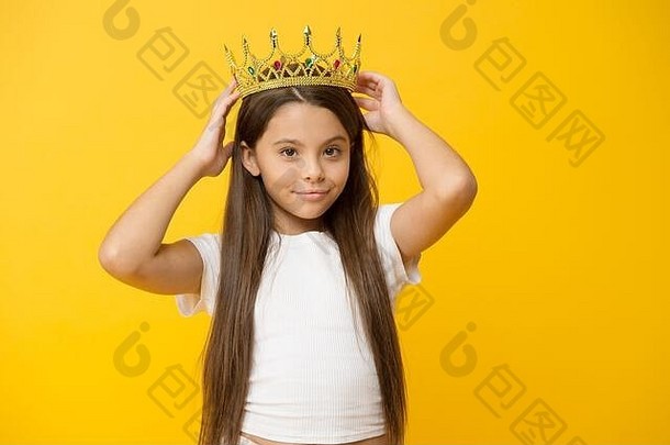 自恋的复杂的有趣的尊重孩子们心理学完美的国际儿童一天优越的公主好玩的公主女学生公主金皇冠女王概念