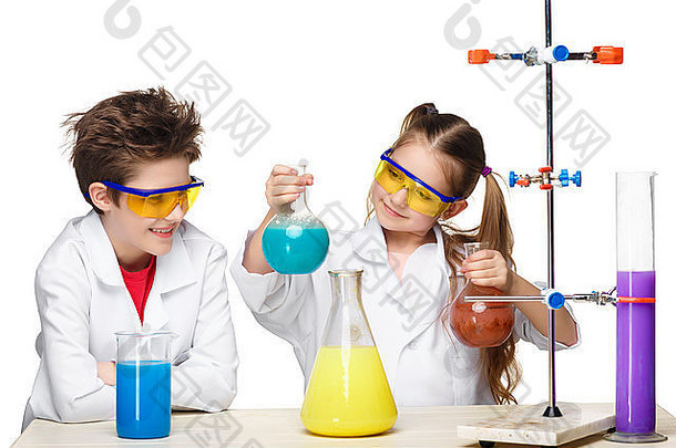 可爱的孩子们化学教训使实验