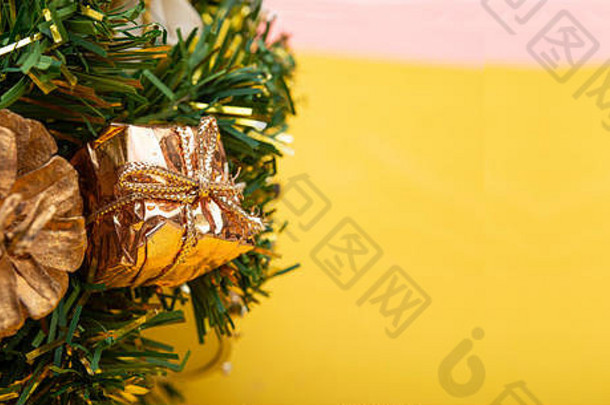 圣诞节横幅背景冷杉分支机构黄色的背景