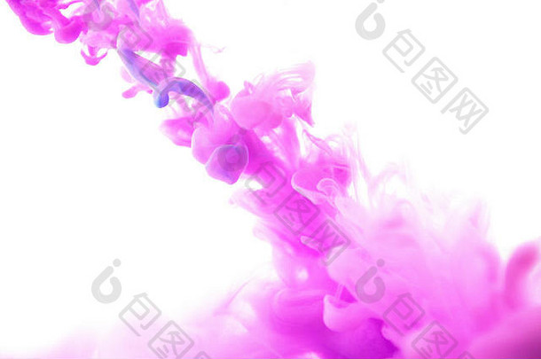 摘要流动液体紫色的墨<strong>水水</strong>白色背景