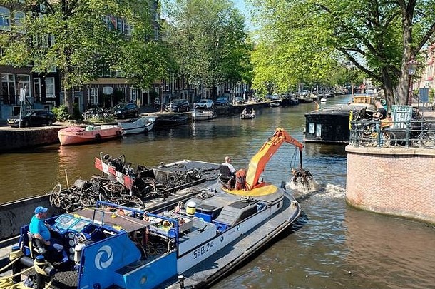 运河驳船疏浚自行车阿姆斯特丹运河