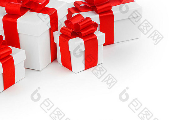 礼物盒子红色的丝带弓白色背景