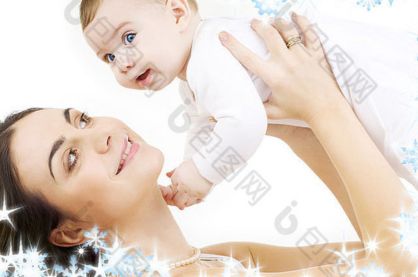 图片快乐妈妈。婴儿雪花